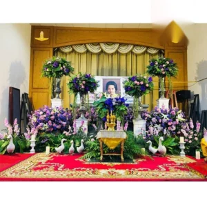 พวงหรีดจอมทอง